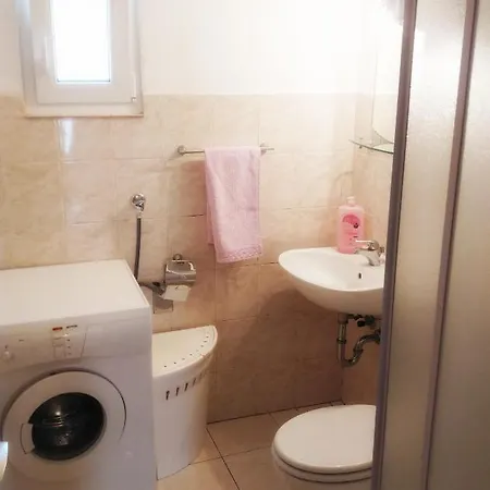 Vacation Toma With Private Outdoor Jacuzzi * Donje Selo na Solti